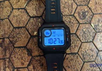 Amazfit Neo Review: A HeterogeNEOus Smartwatch with a Retro Look