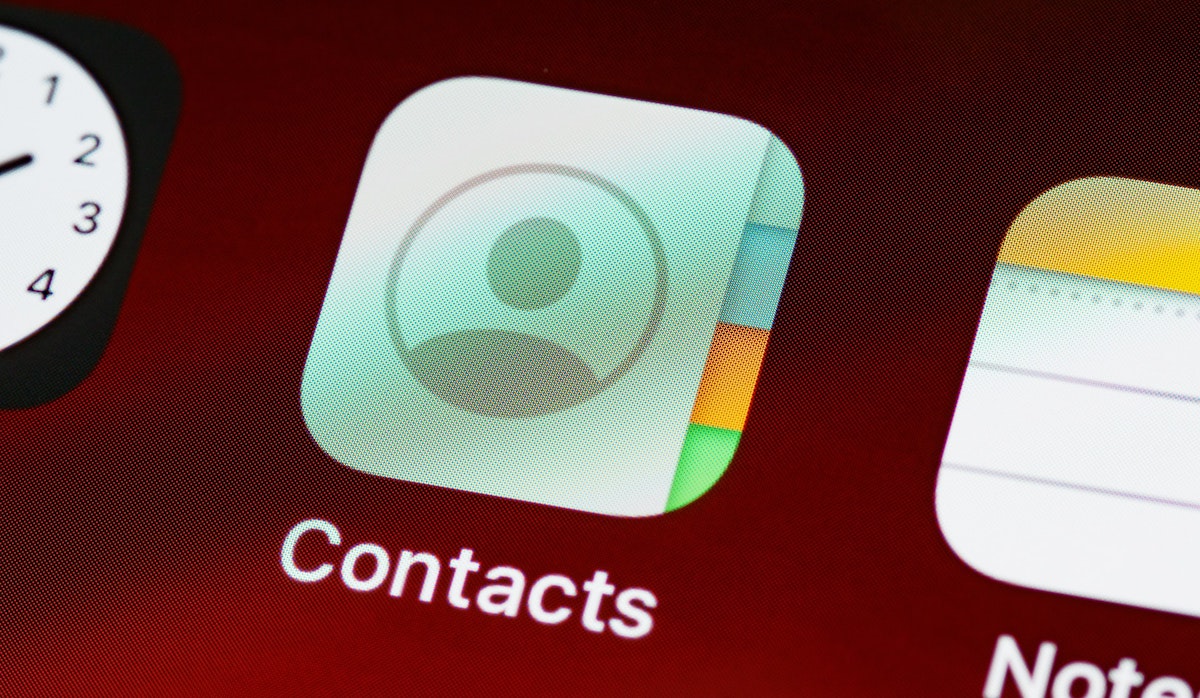 find and merge duplicate contacts on iphone